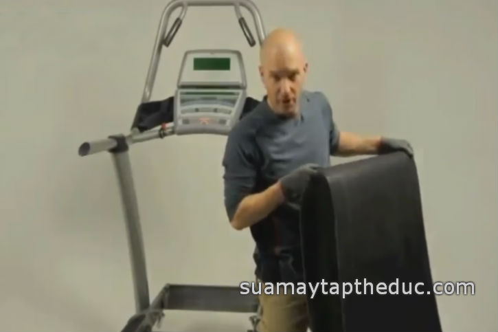 Sửa máy chạy bộ cơ ThankSport